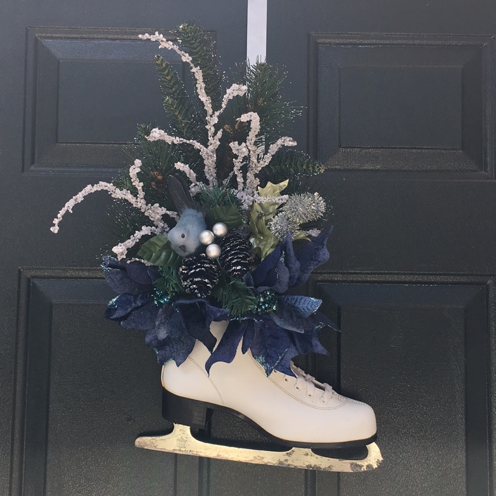 Ice Skate Door Hanging / Wreath